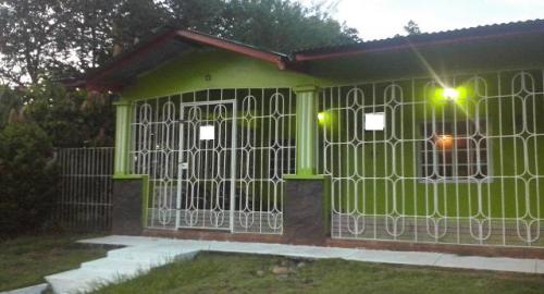 Se vende casa en Chiriqui DAvid Las Lomas a 5 - Imagen 1