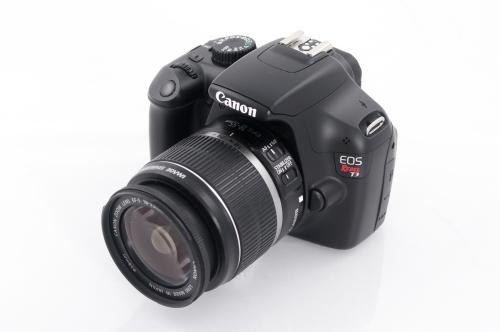 Vendo Camara Canon Rebel T3 con lente interc - Imagen 1