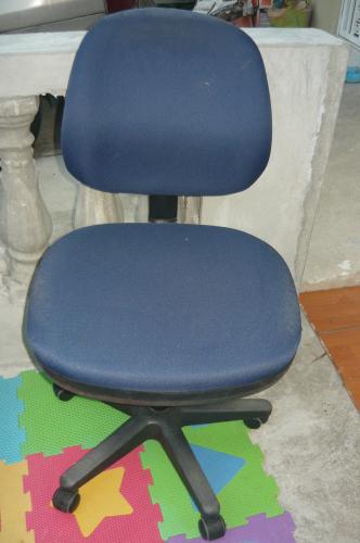 Se vende sillas de oficina 2 sillas de ejecut - Imagen 1