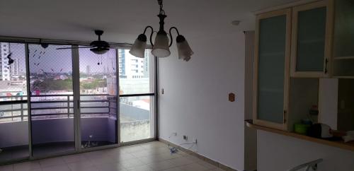 Se vende apartamento en Río Abajo de 2 rec - Imagen 3