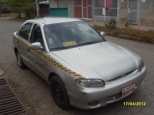 se vende taxi hyundai accen año 98 individua - Imagen 2