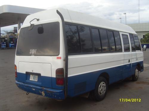 se vende micro bus asia comby año 99 con rut - Imagen 3